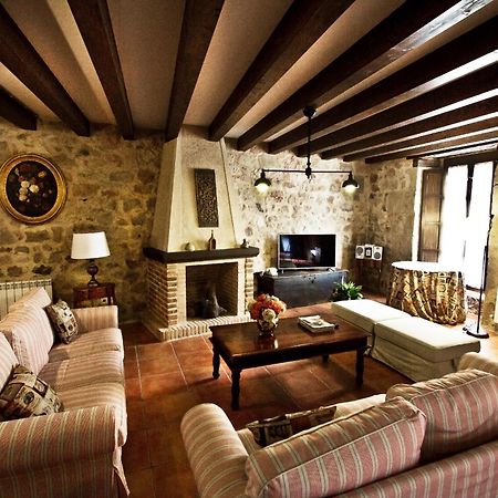 Posada Real Del Buen Camino Villanueva de Campean 外观 照片