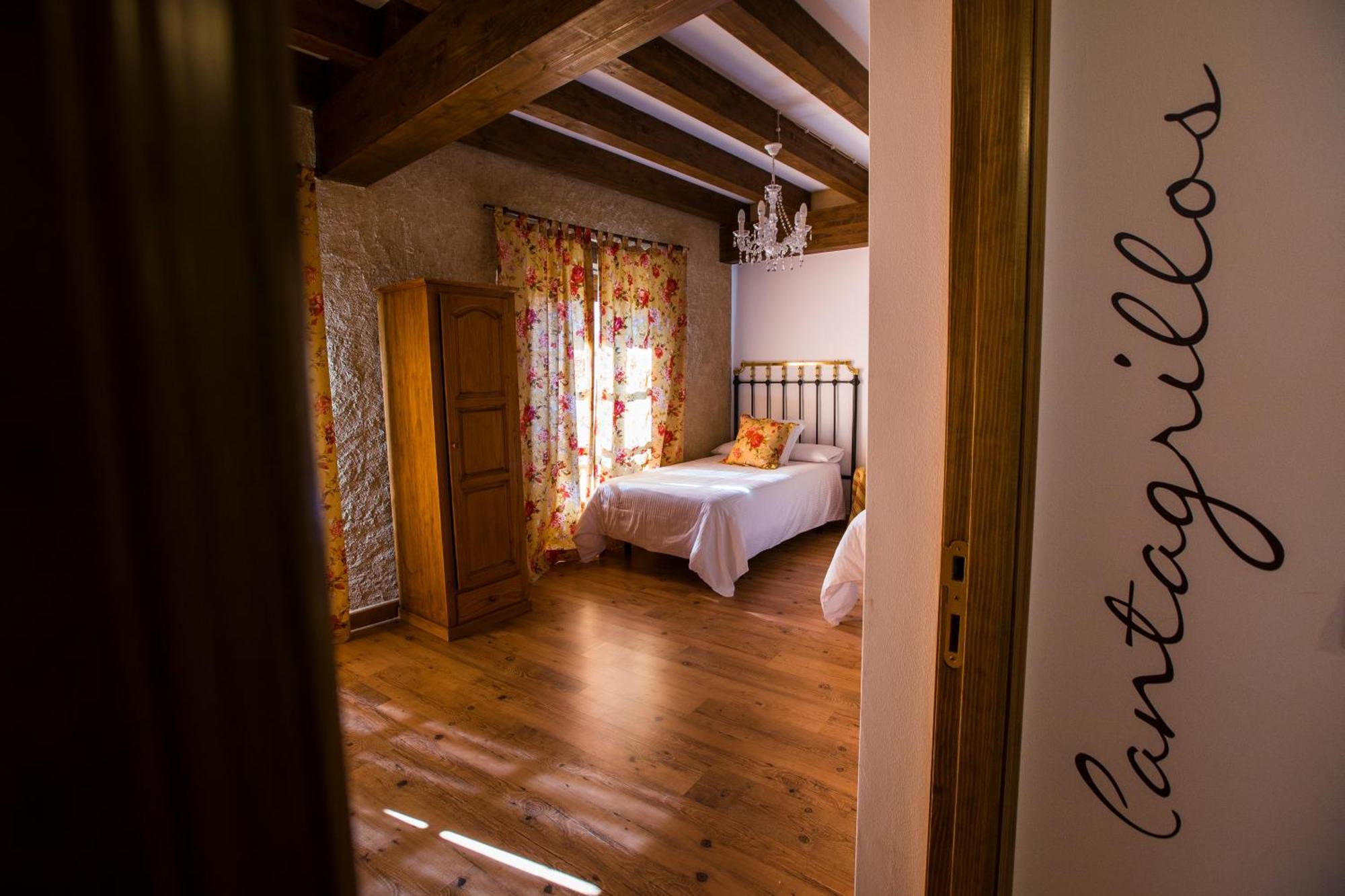 Posada Real Del Buen Camino Villanueva de Campean 外观 照片